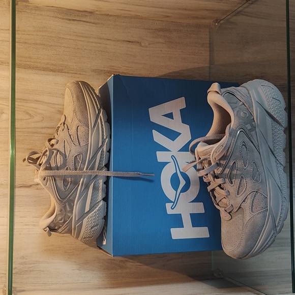 HOKA U Clifton Suede Gray Women's SZ6/ Men 5 - Picture 1 of 8